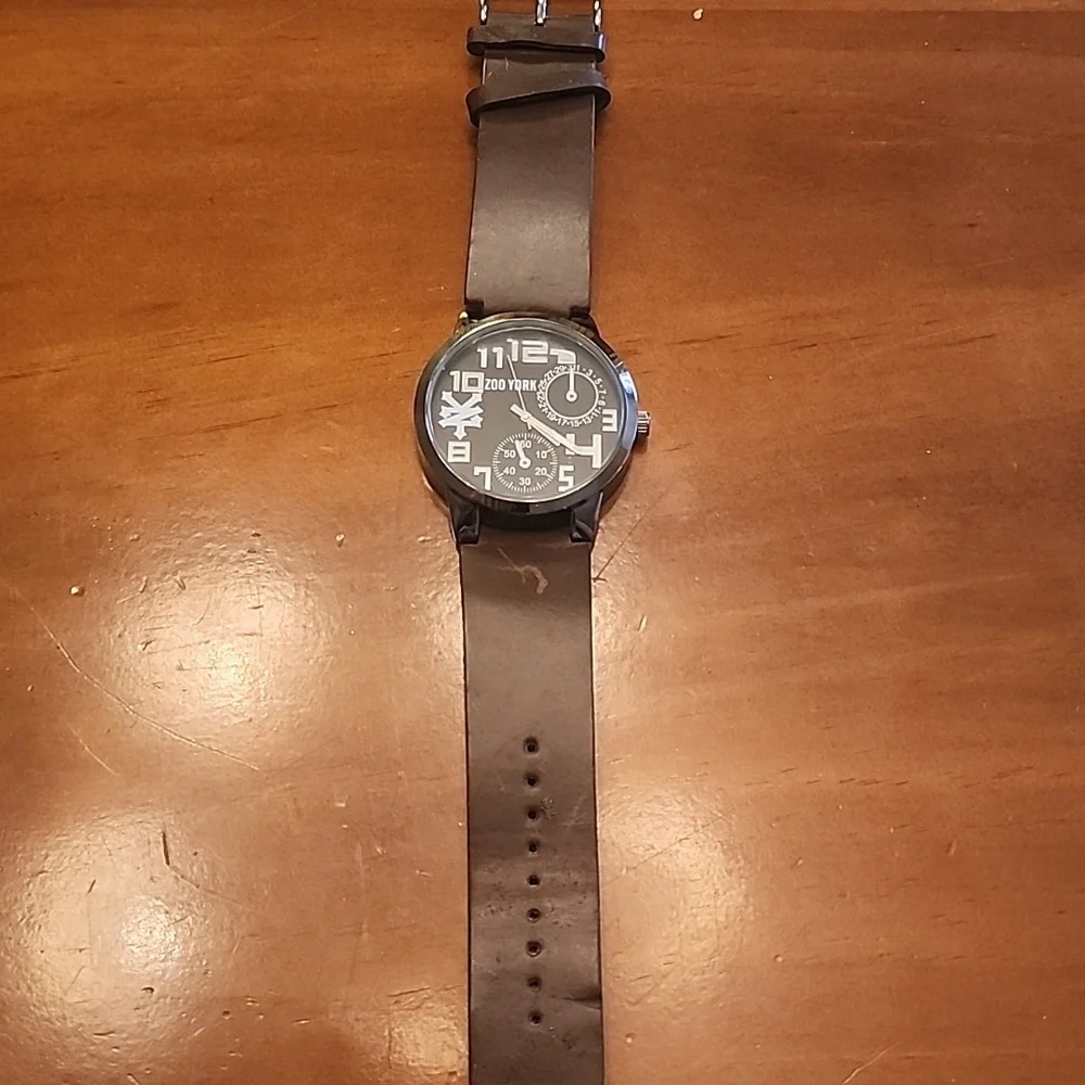 Zoo York Charcoal and Black Timepiece - Picture 2 of 3